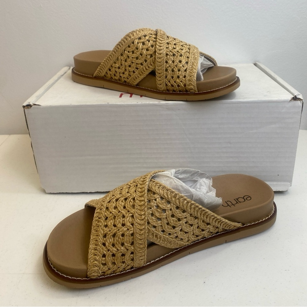New Earth Women’s Flurry Woven Crisscross Flat Sandals Cushioned Insole SZ 8.5 M